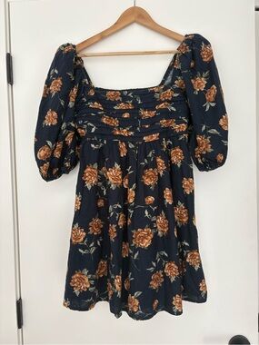 Very cute floral dress - Abercrombie. The material is very nice.
